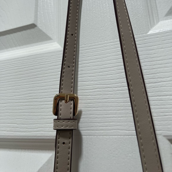 Melie Bianco Taupe Crossbody Bag - Picture 6 of 16
